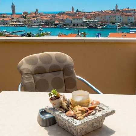 Apartment Blazenka Banjol