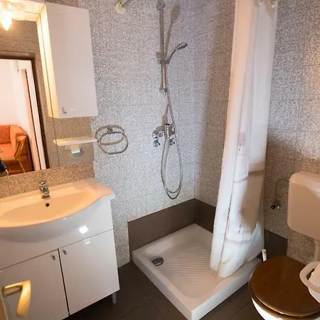 Apartment Blazenka *